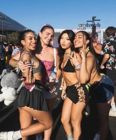 Maru Lee nude actress photos