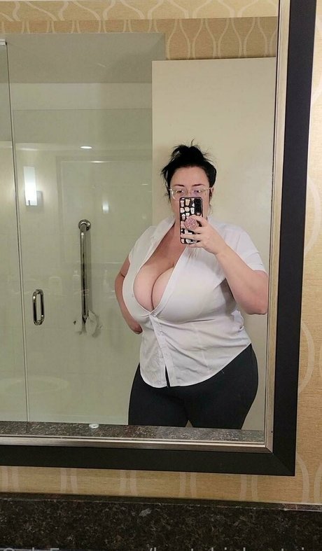 bustybigbootyjudy model exclusive images