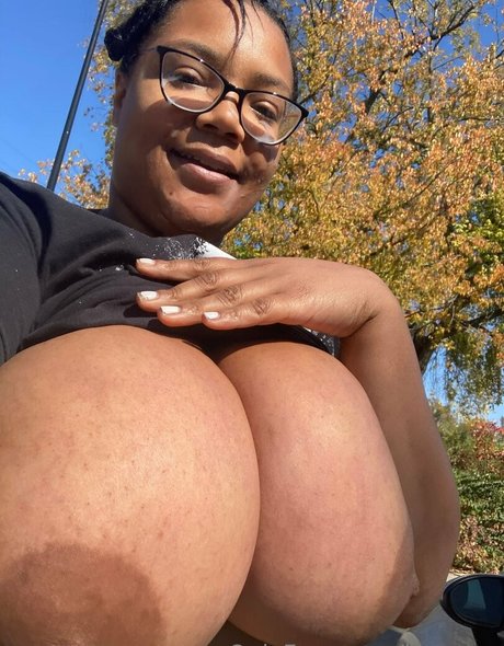 old young lesbian onlyfans pornographic image