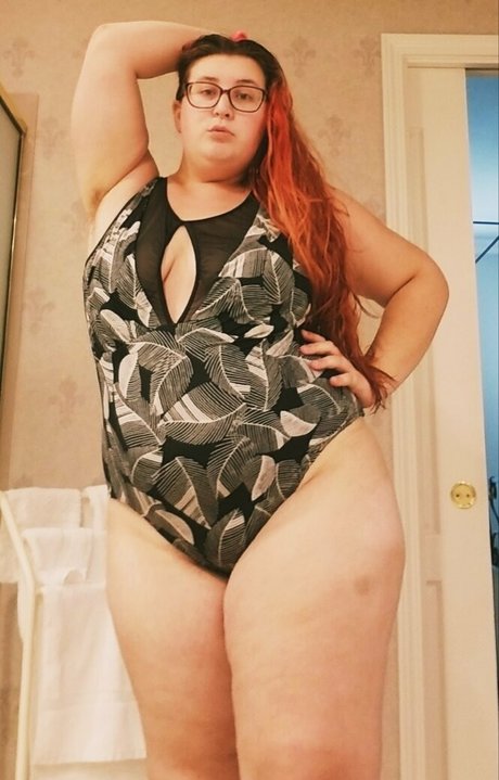 foxycarly model top photos