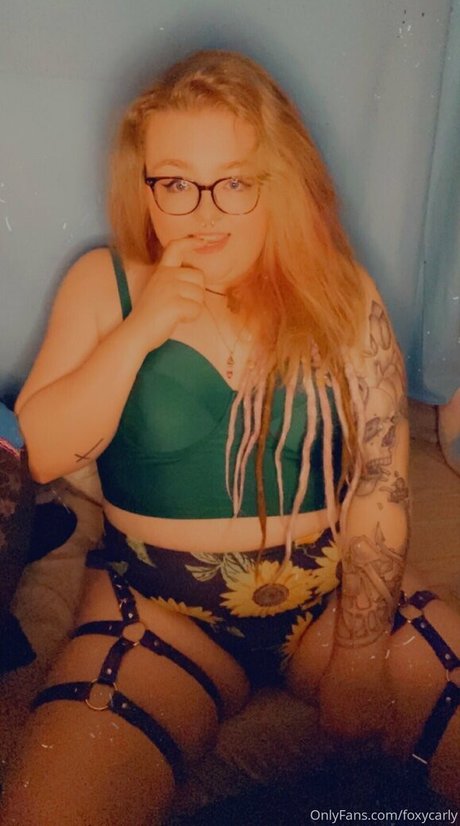 foxycarly nice actress galleries