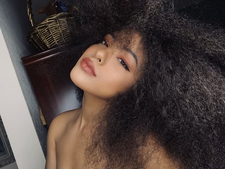 Weesa nudes actress photos