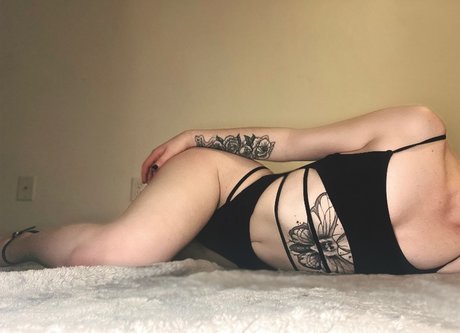 baby jo_ nudes model photos