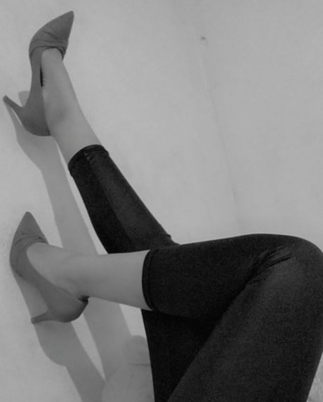 FeetGirl nude pornstar images
