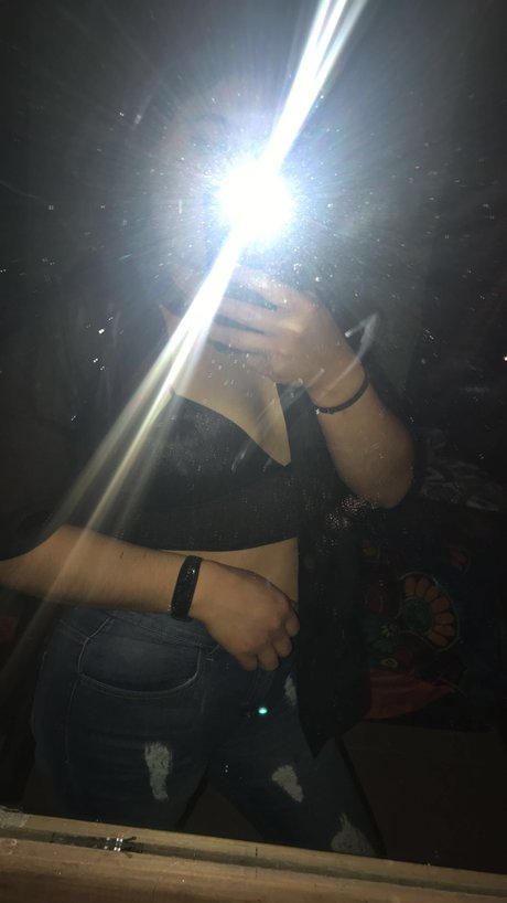 Arleth Cano nice star photo