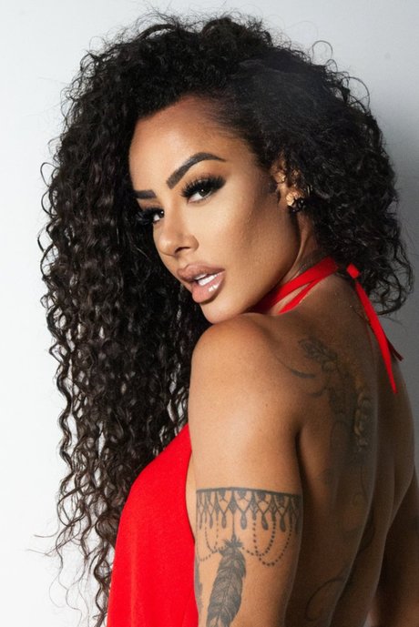 babe onlyfans exclusive pic