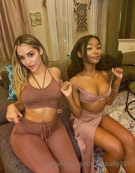 thickbaby2017 sexy pornstar pictures