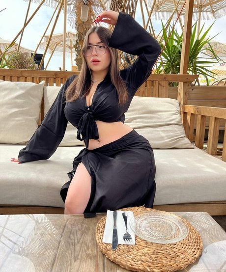 Tamar Abuchzira exclusive star photo