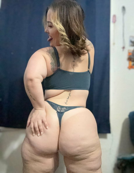 tineeboo model pretty gallery