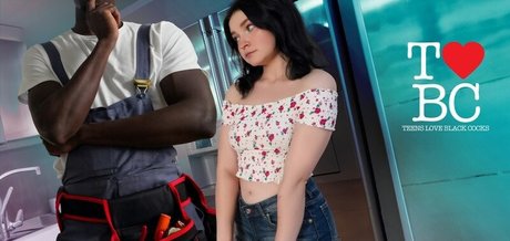 Virgin Butterfly pornstar erotic gallery