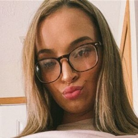 Haleytany star best pics