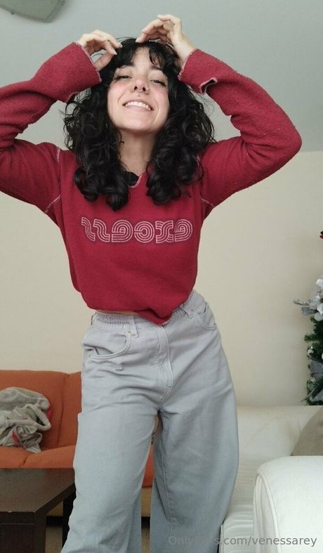 venessarey profile pic