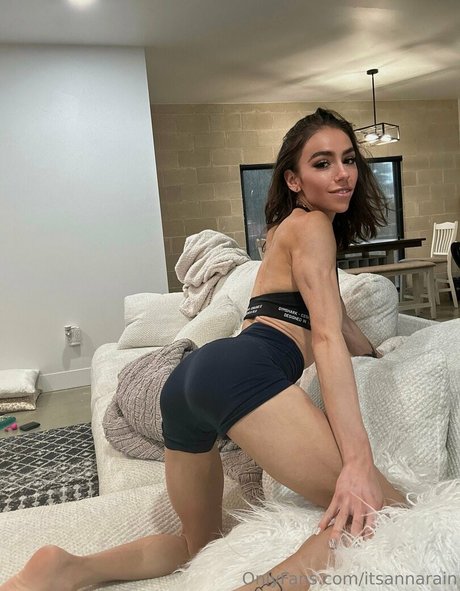 itsannarain actress galleries