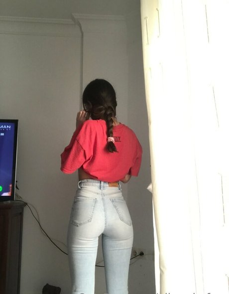 elimorbofree model top images