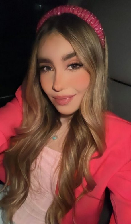 Paola Silerio nice pornstar img