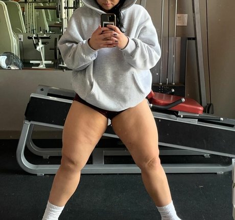 huge shemale onlyfans pretty photo