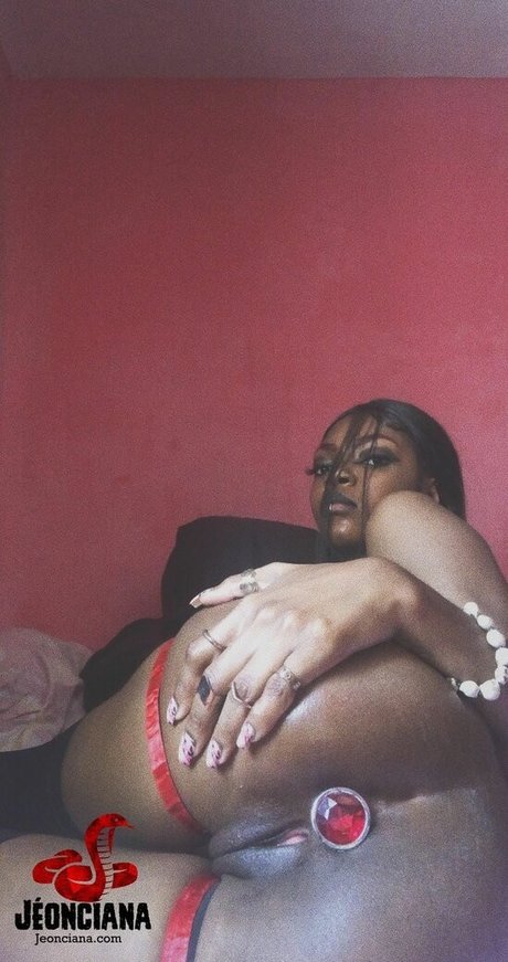 Jeonciana erotic star photo