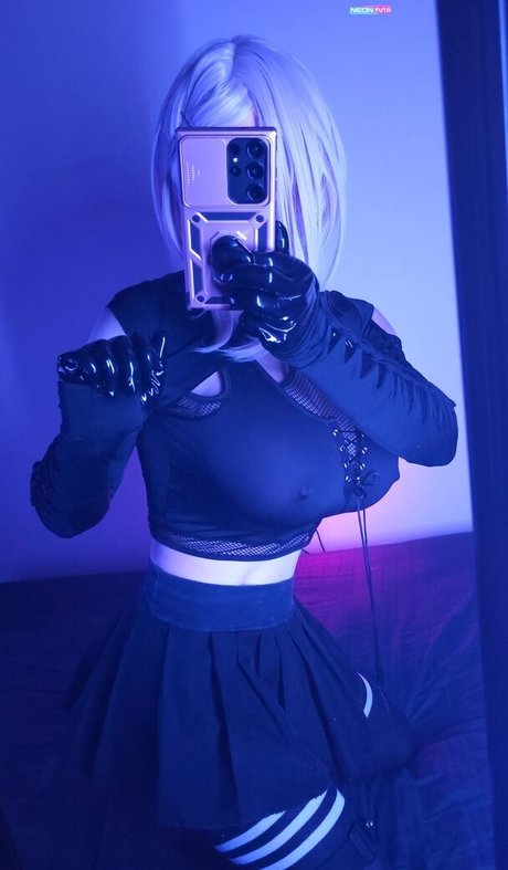 neonfuta nudes star photo