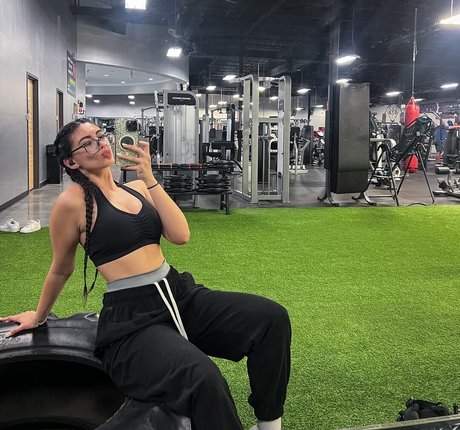 flexwness hd star photo