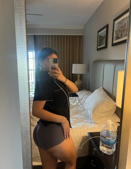 flexwness pornstar pretty picture