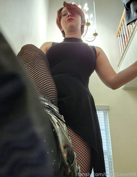 GodQueen99 star sexy gallery