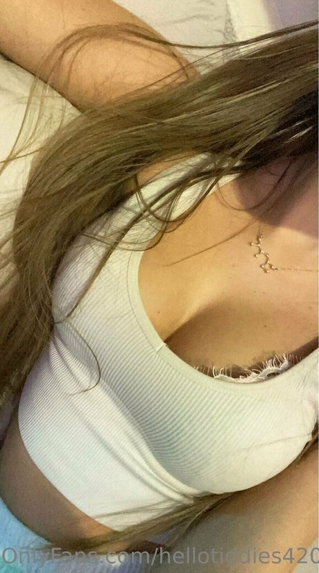 asmr girls onlyfans free photo