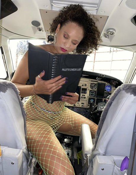 itsdatyaztho model sex pictures