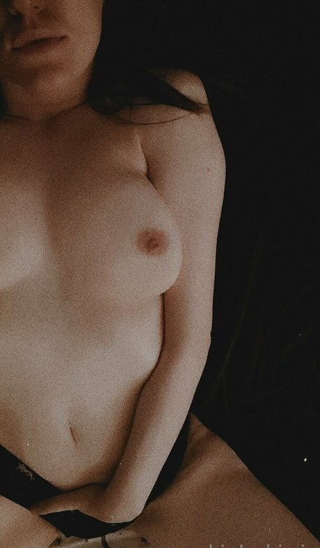 kinkykiwisx pornstar erotic gallery