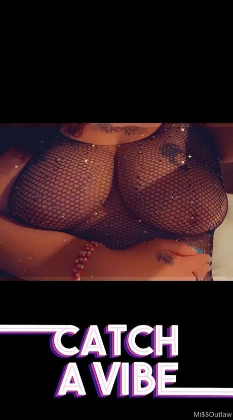 missoutlawakaladyk nudes star pics