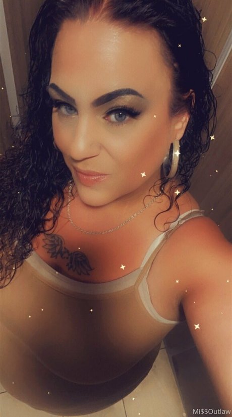 missoutlawakaladyk nice actress photo