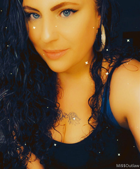 missoutlawakaladyk high quality actress image