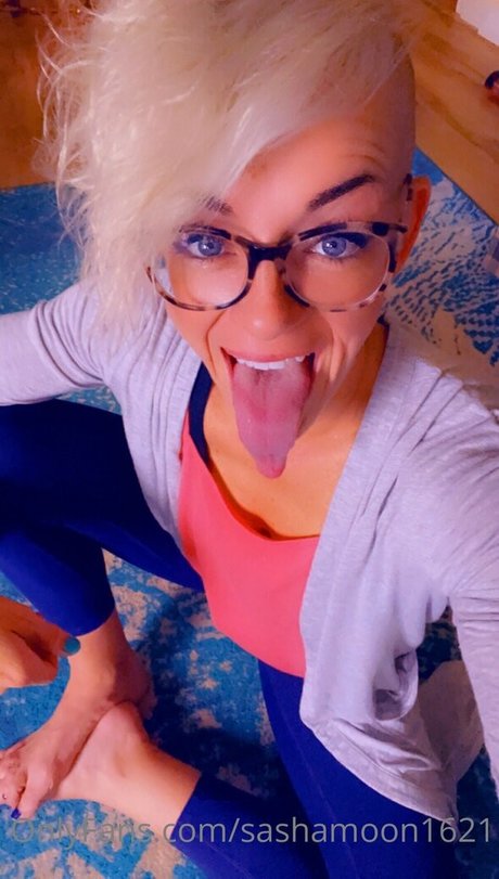 blonde deepthroat onlyfans perfect img