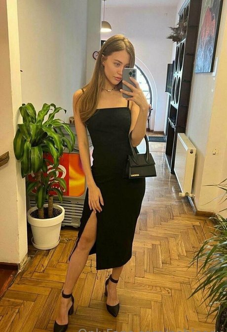 blonde deepthroat onlyfans beautiful xxx pic