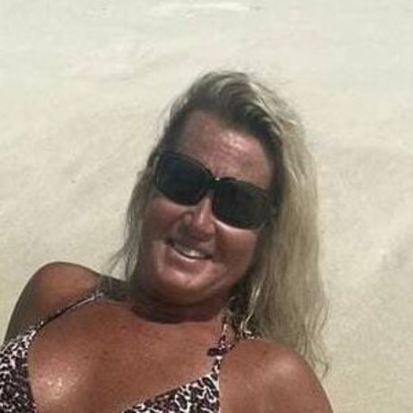 Hotwife Unicorn sexy model photos