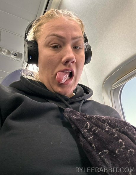 breast milk onlyfans porno images