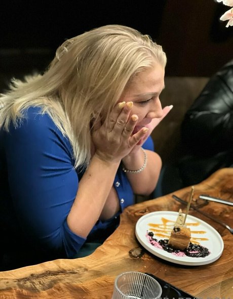 ryleerabbit xxx model pic