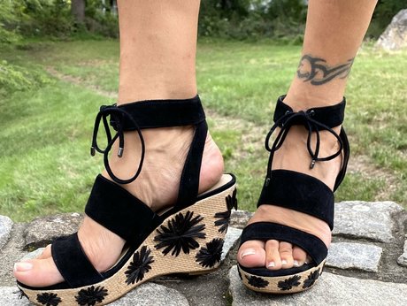 devonssexyfeet model top pics