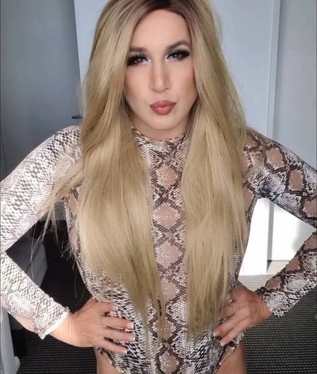 Brooke Spearz sex model pic