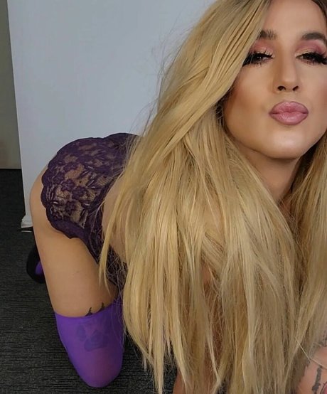 Brooke Spearz free pornstar img