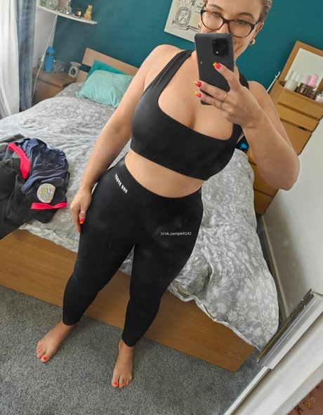 Tiny With Tits model hot archive