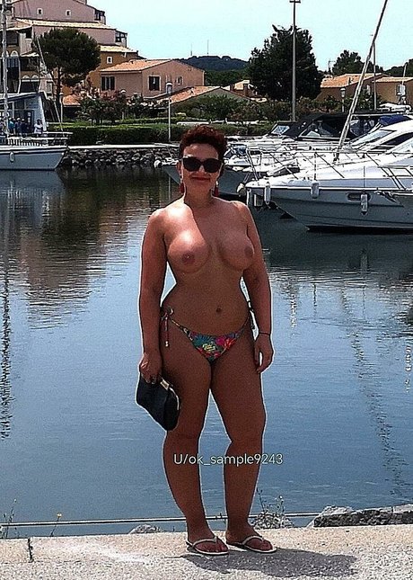 asian petite onlyfans top image