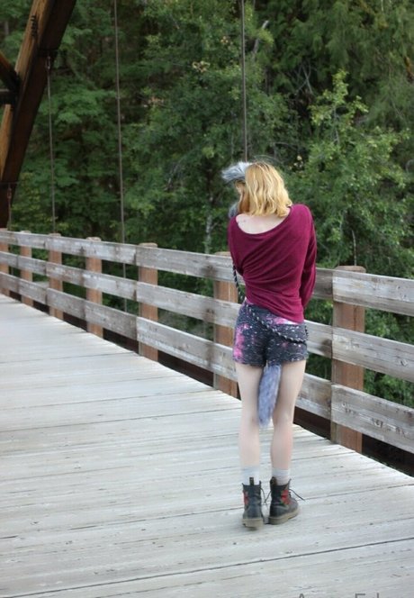 sunflowerseedling model high quality pics