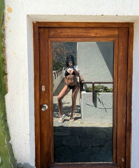 Zeynep Kurubacak model exclusive gallery