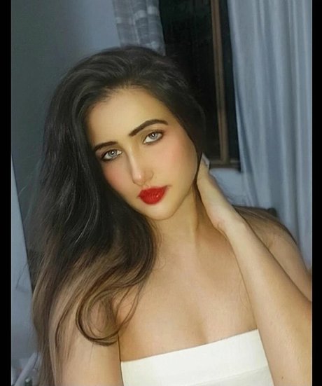 Aniza Hazel erotic actress pictures