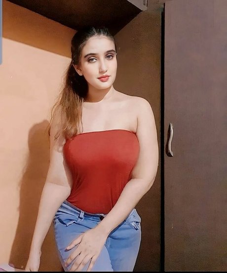 Aniza Hazel star adult img