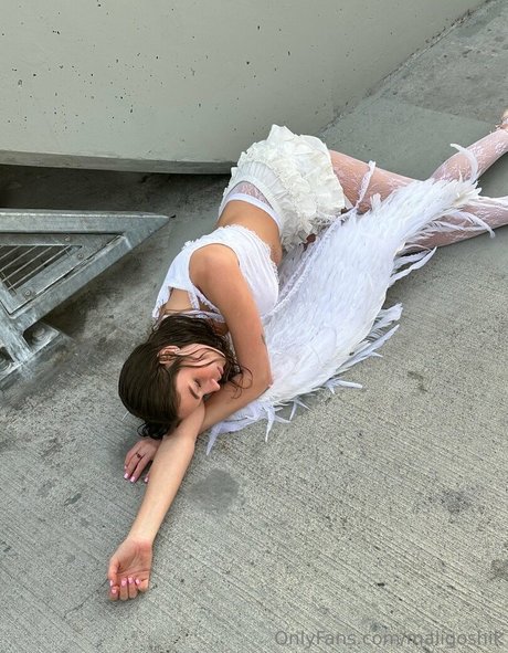 maligoshik erotic star picture