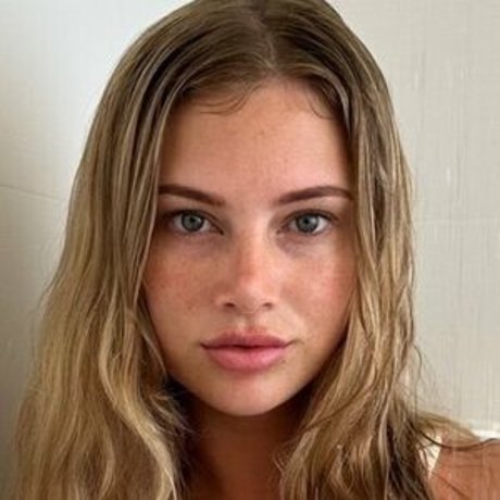 Evasaccount porn model picture