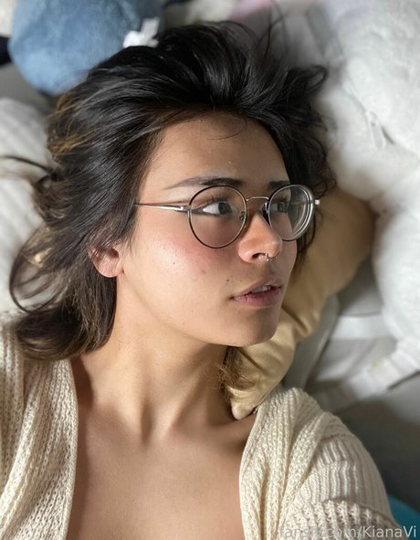 KianaVi star high quality images