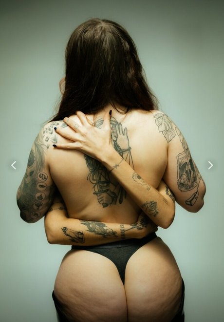 Angie Berbuer pretty model image