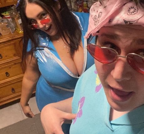 Raphaela S nude star pics